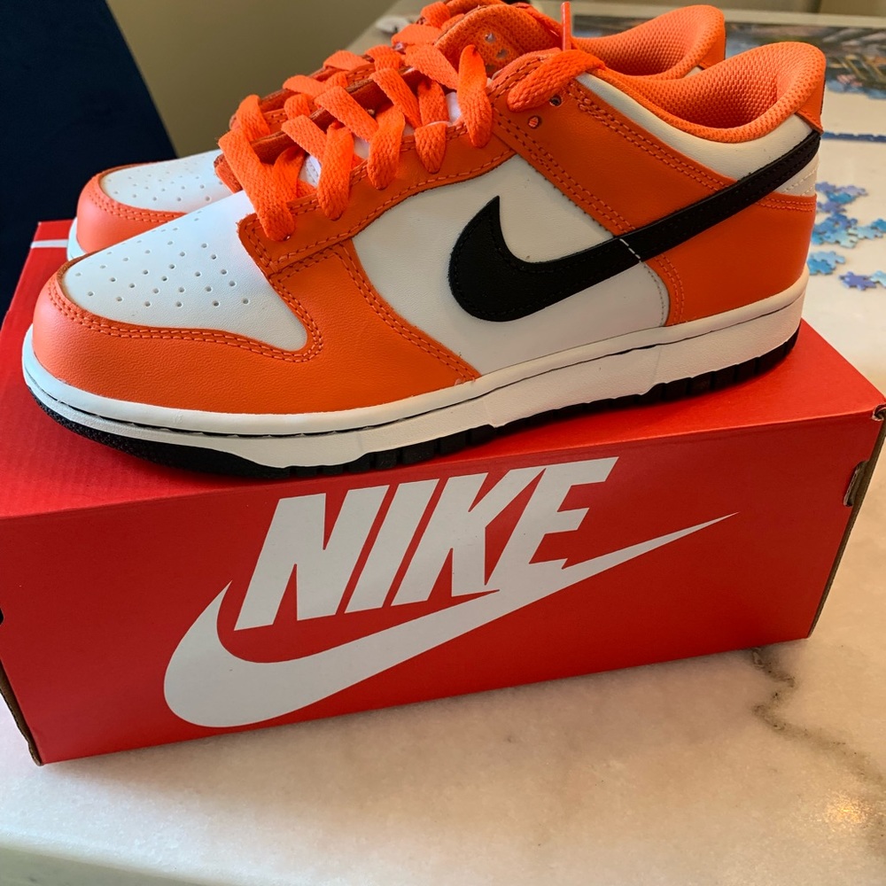 Nike Dunks Low Orange & Black